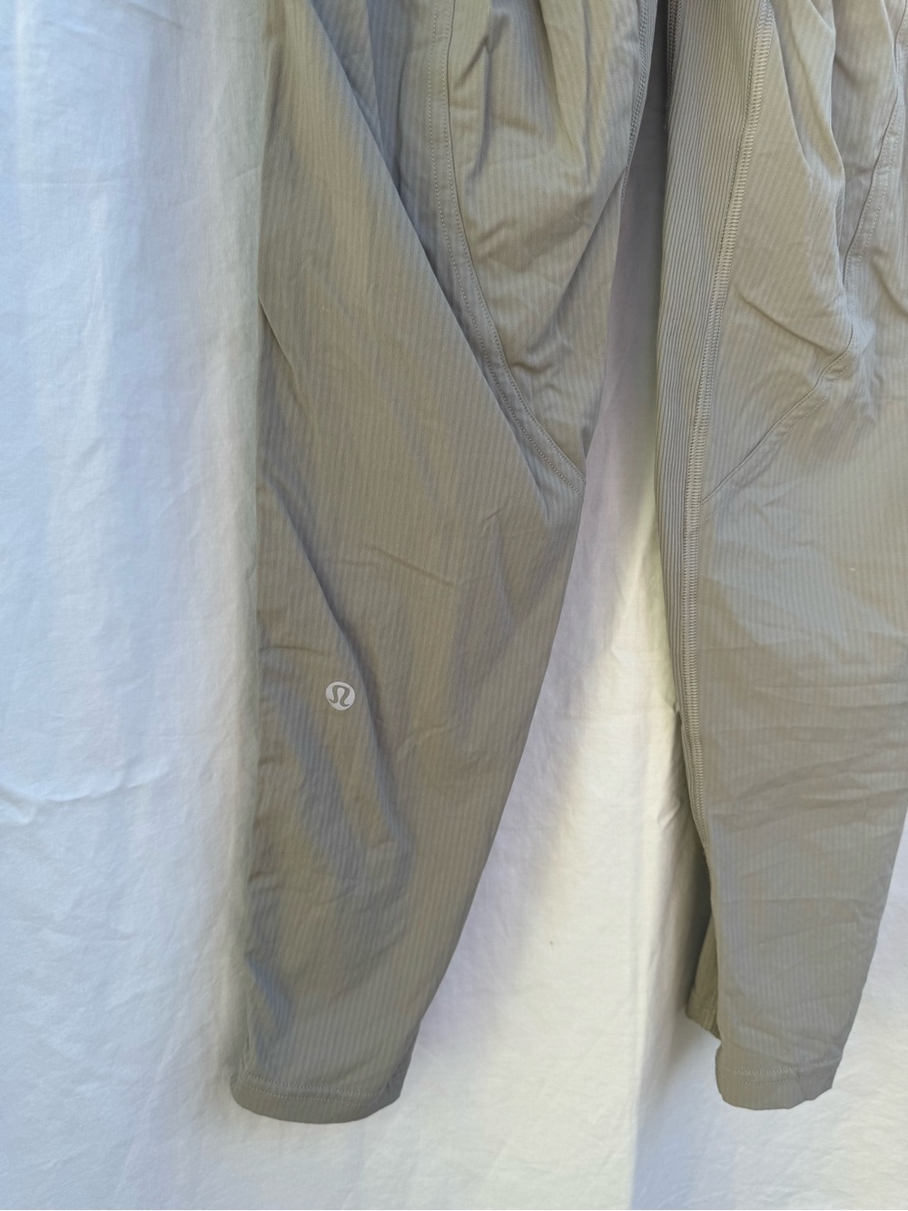 Lululemon Dance Studio Mid-Rise Cropped Pant Riverstone - Picture 6 of 8